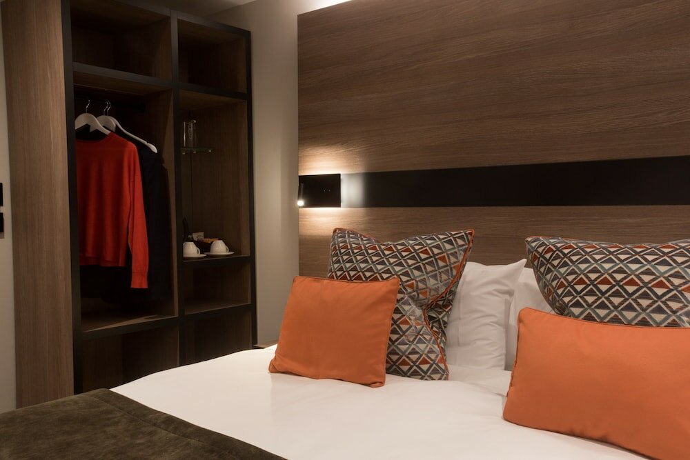 Фото Oxford Hotel Earl's Court