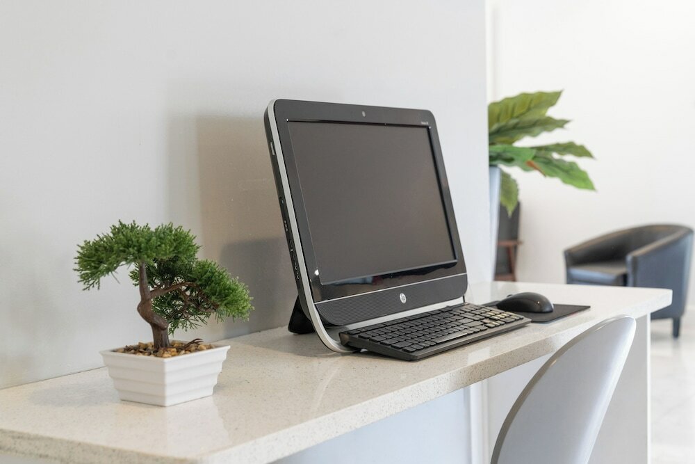 Фото SureStay Plus by Best Western Orlando International Drive