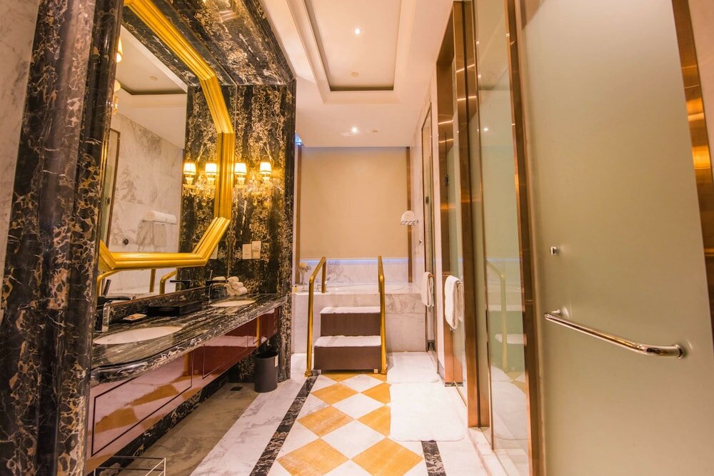 Фото Sheraton Zhenjiang Hotel