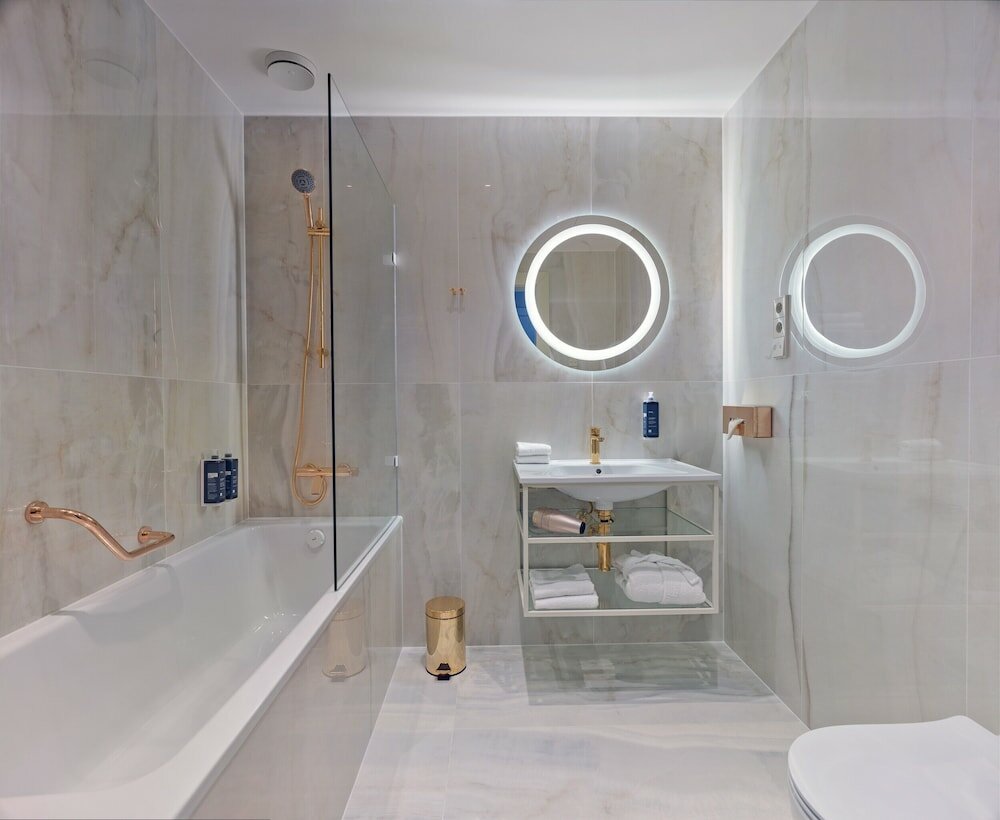 Фото Mamaison Hotel Riverside Prague