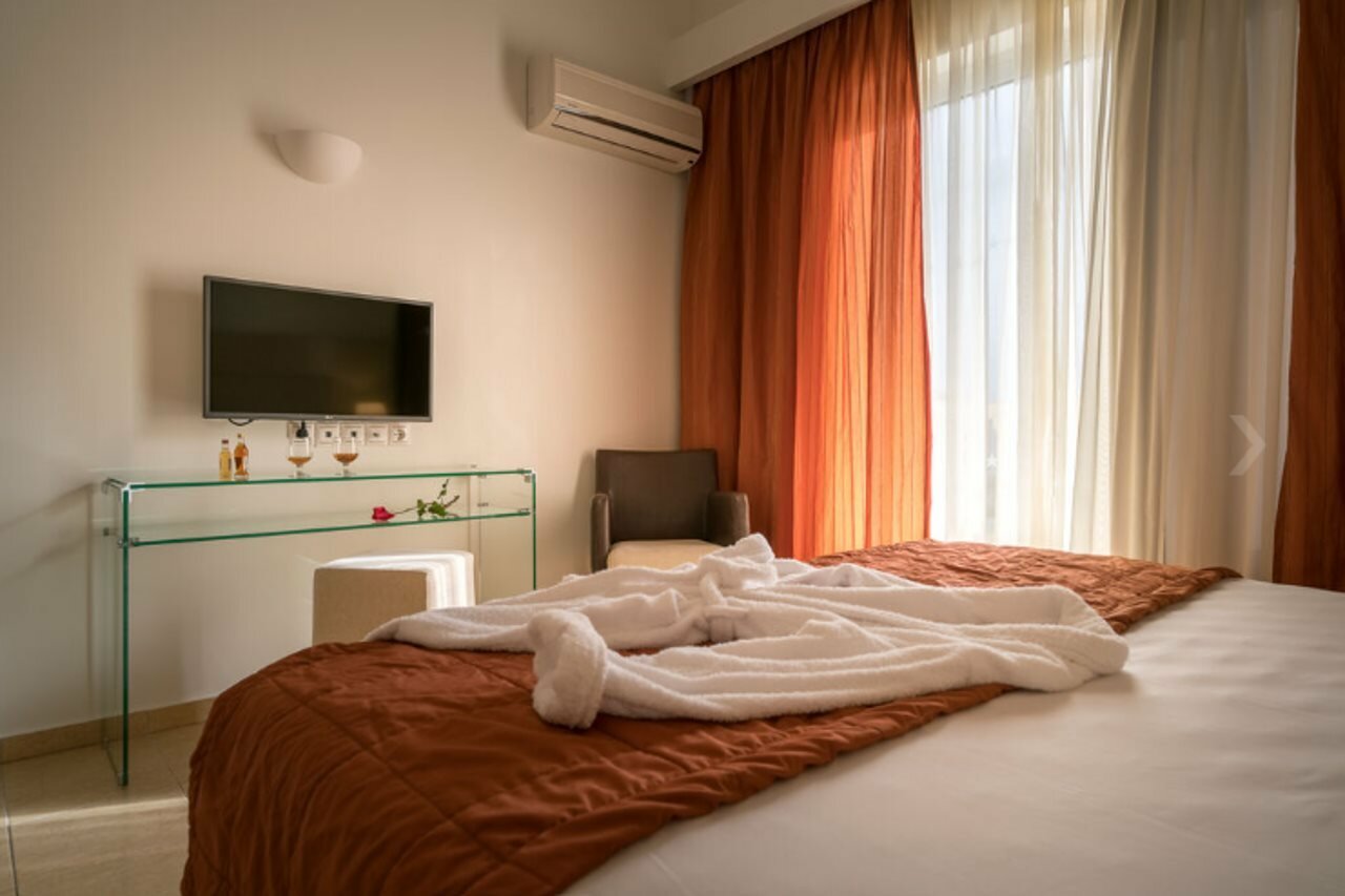 Фото Galaxy Beach Resort, Bw Premier Collection