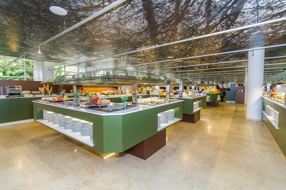 Фото Eix Platja Daurada Hotel & SPA