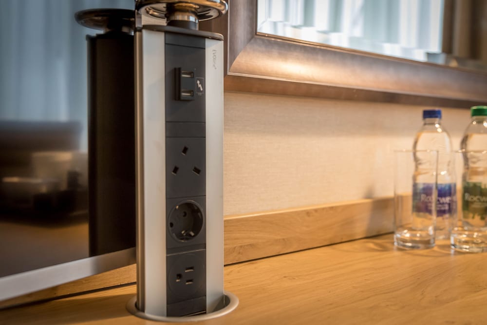 Фото Clayton Hotel Burlington Road