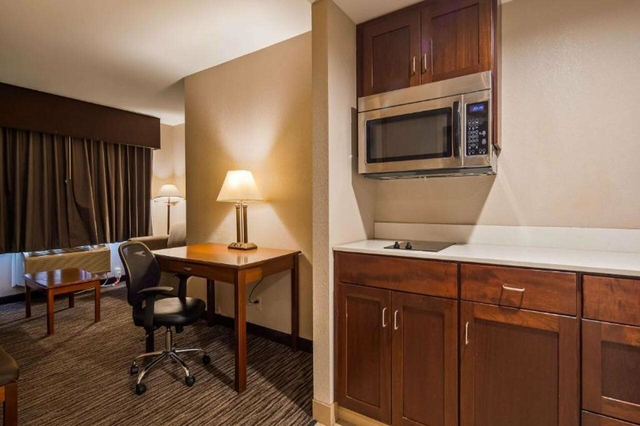 Фото Best Western Gateway Adirondack Inn
