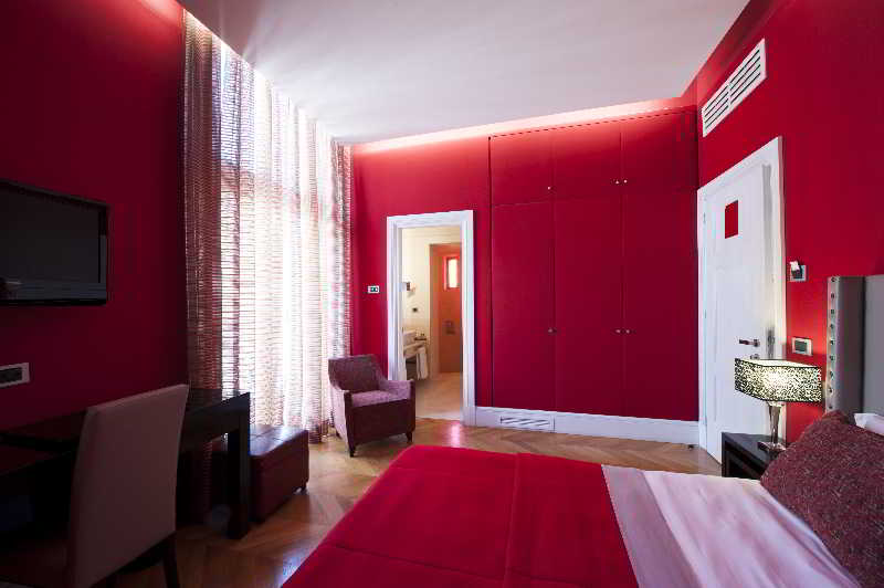 Фото Moses Fountain