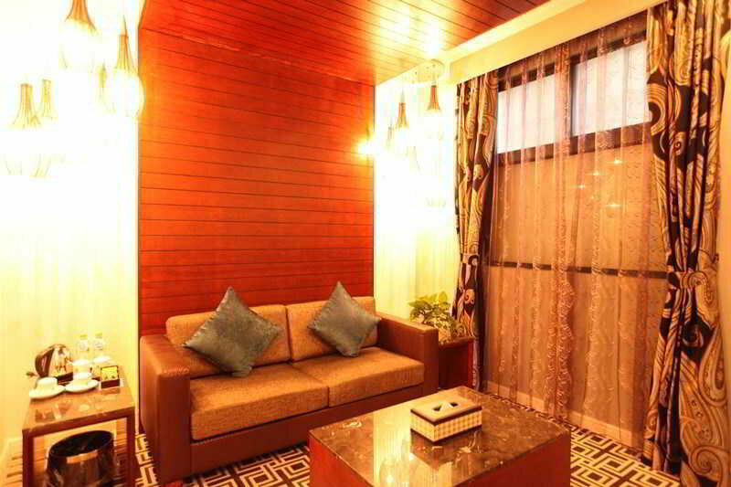 Фото Elegance Bund Hotel