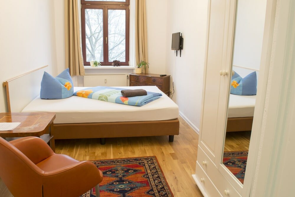 Фото Gwuni Mopera B u. B