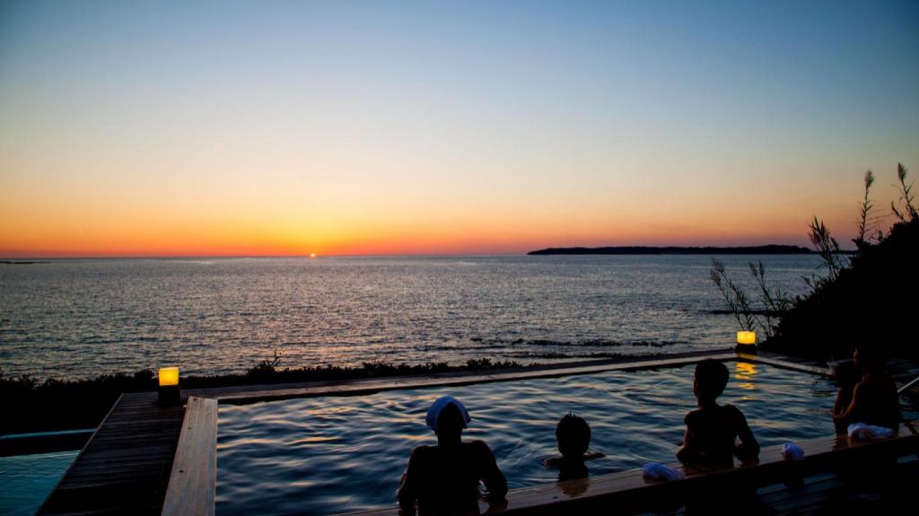 Фото Hotel Nishinagato Resort