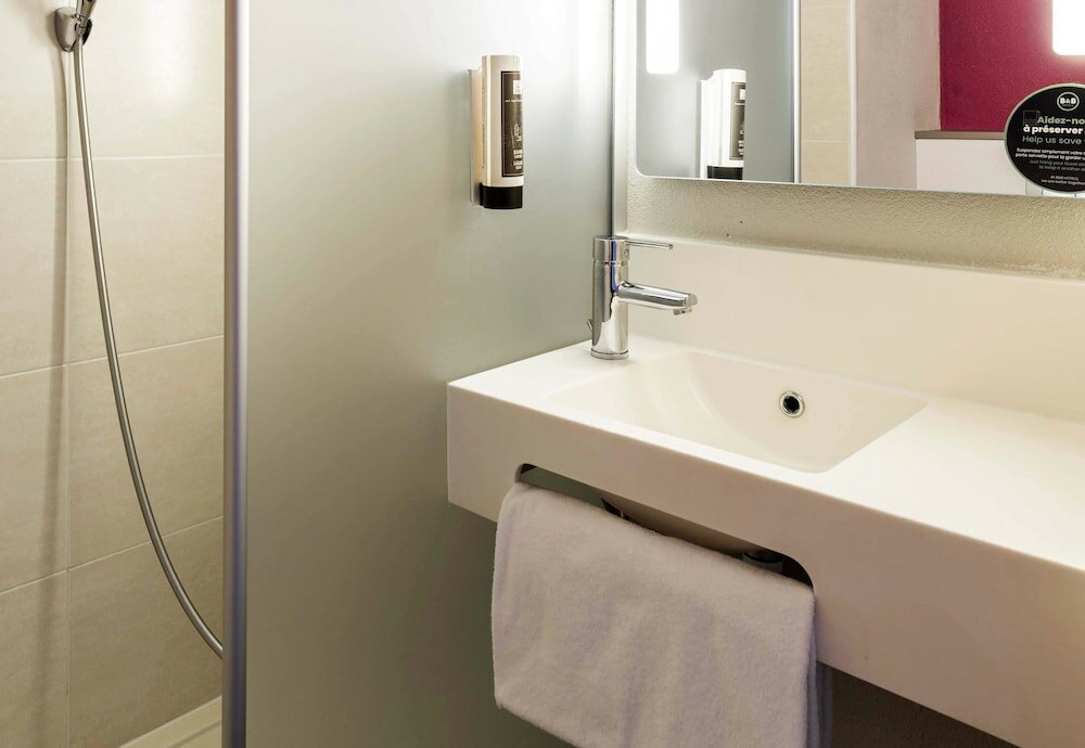 Фото B&B Hotel Castres Centre Gambetta