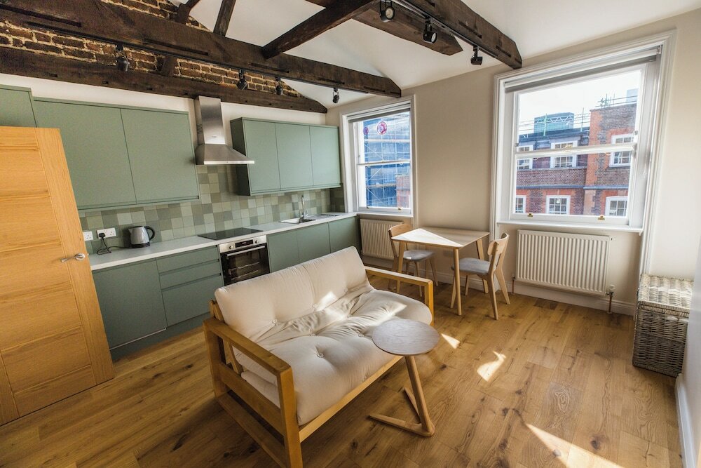 Фото St Athans Hotel