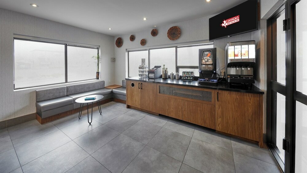 Фото Canadas Best Value Inn Toronto