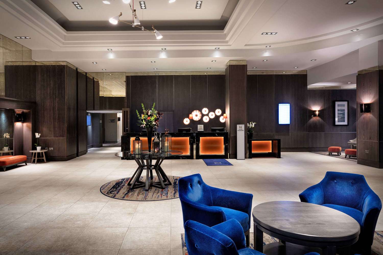 Фото DoubleTree by Hilton Hotel Glasgow Central