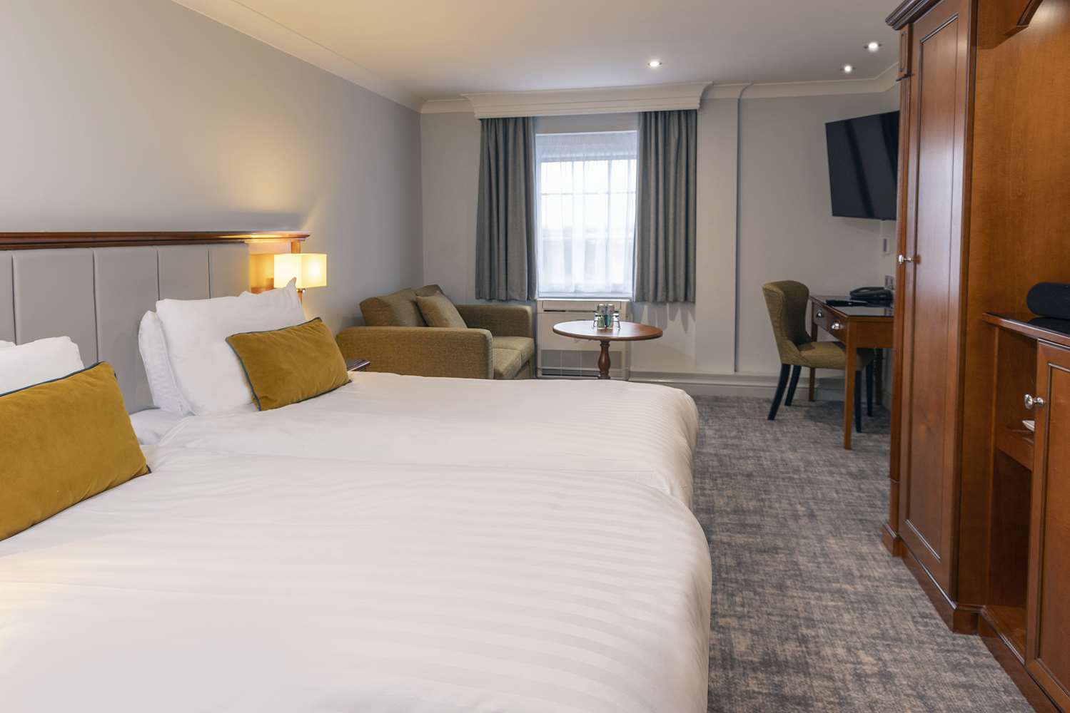 Фото Crowne Plaza East Midlands Airport by Ihg