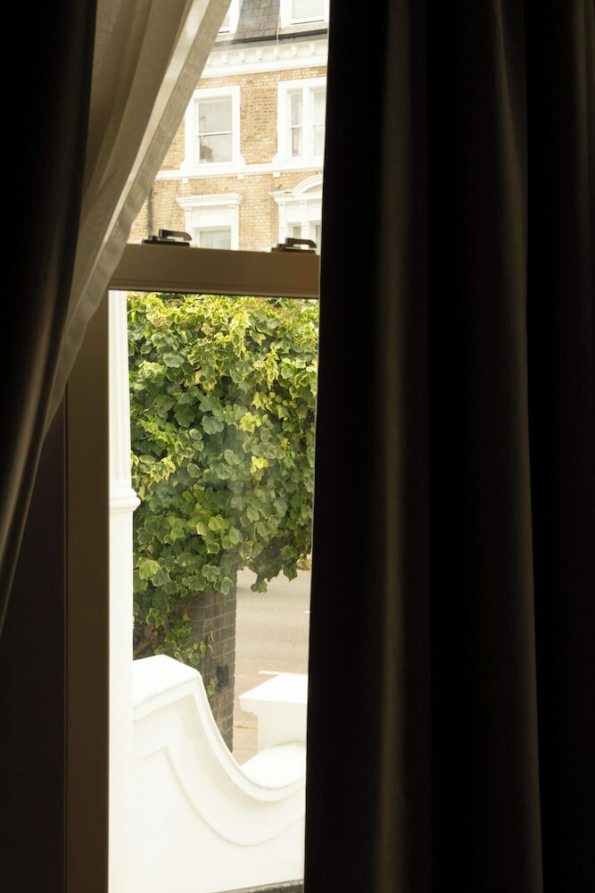 Фото Kensington Suite Hotel