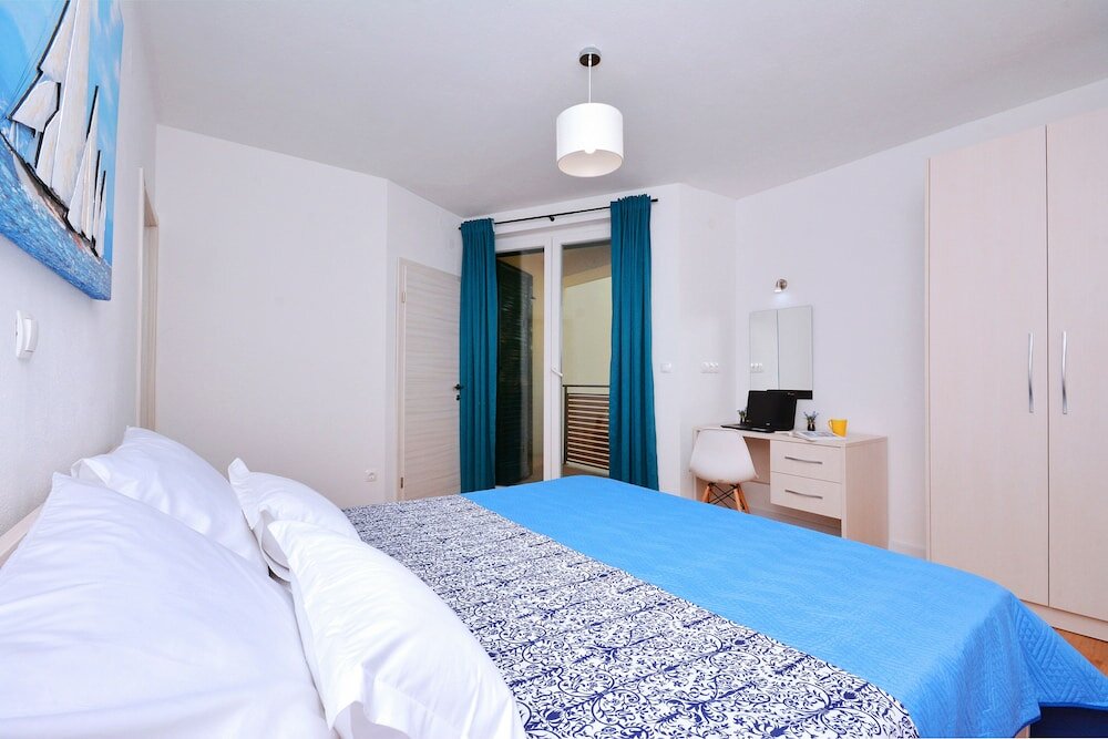 Фото Villa Karaber