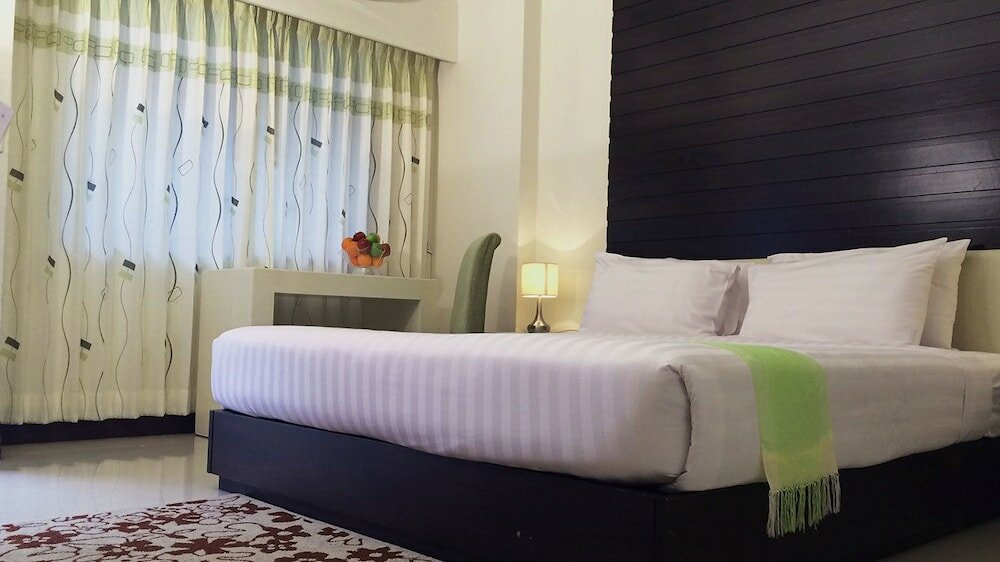 Фото Ayara Grand Palace Hotel