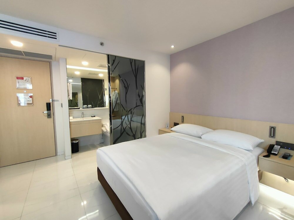 Фото Evergreen Laurel Hotel Sathorn Bangkok