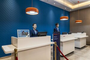 Гостиница Holiday Inn Express Urumqi Station, an Ihg Hotel