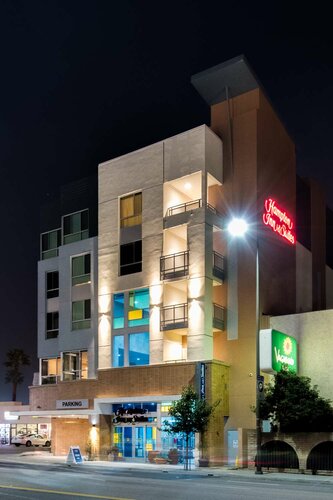 Гостиница Hampton Inn & Suites Los Angeles - Glendale в Глендейле