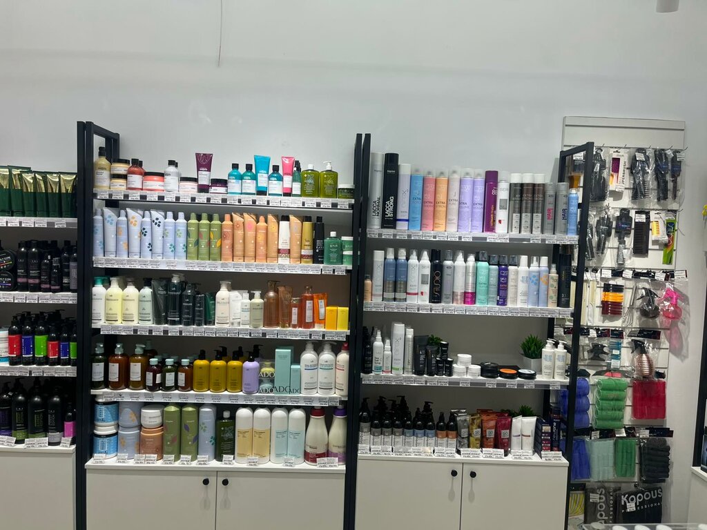 Perfume and cosmetics shop Manifik, Mozyr, photo