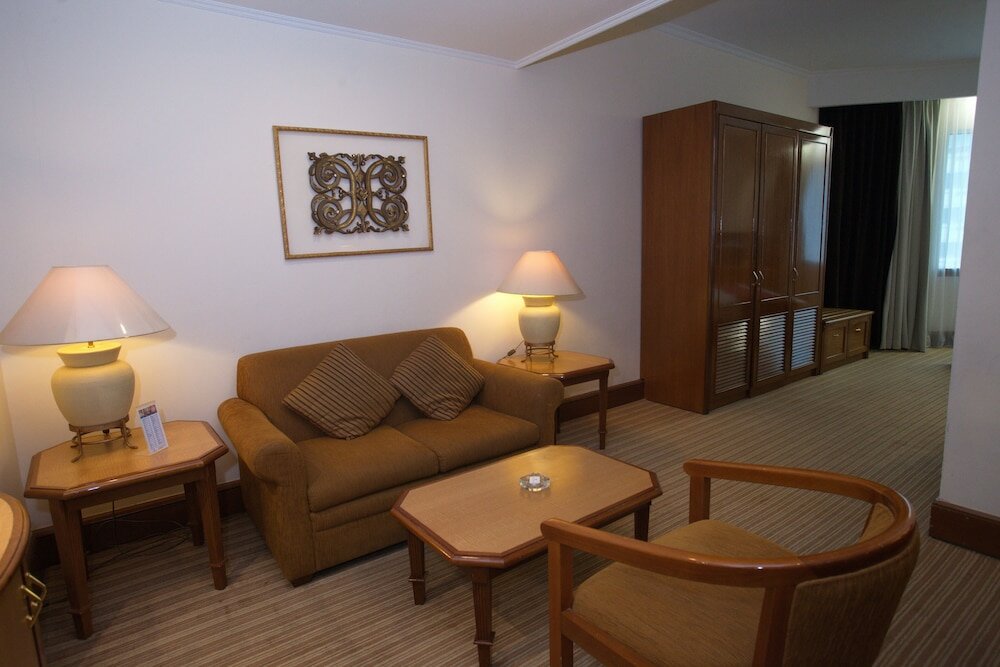 Фото Menara Peninsula Hotel Jakarta