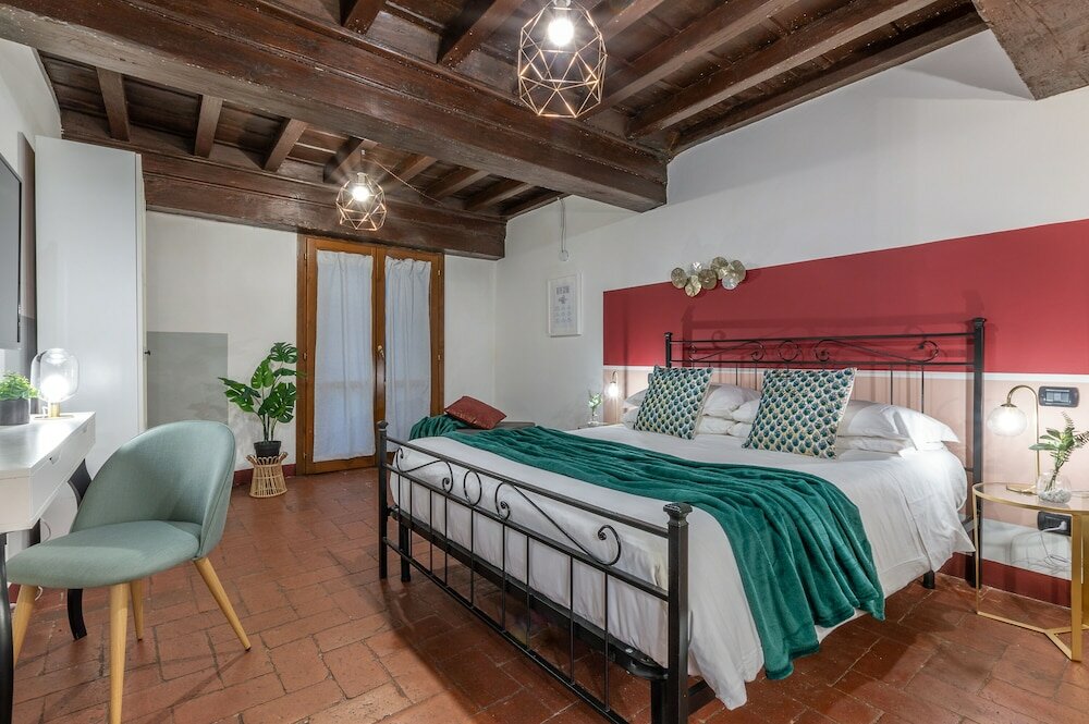 Фото Wine Apartments Florence Ciliegiolo