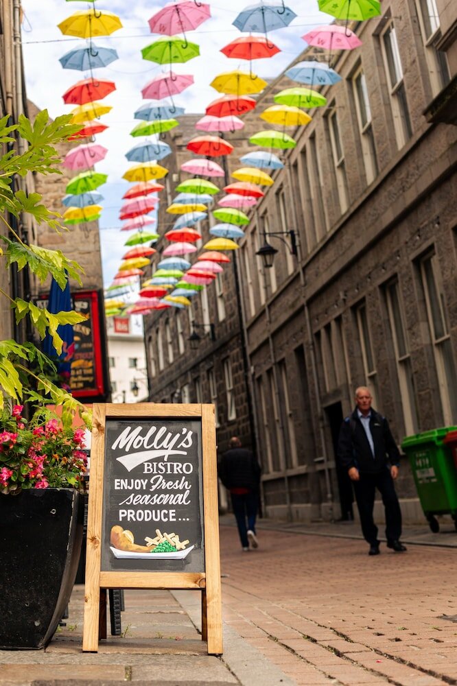 Фото Aberdeen Douglas Hotel