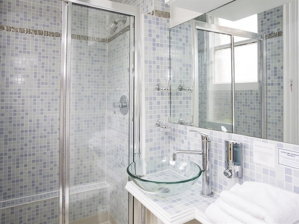 Фото Primrose Guest House