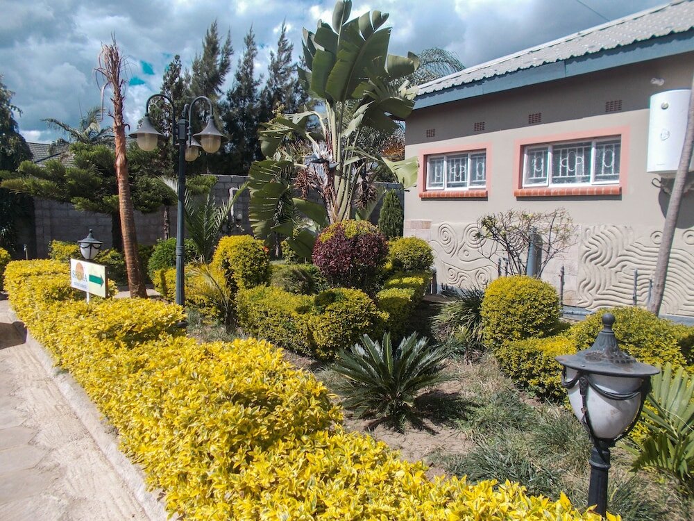 Фото Shema Guest Lodge