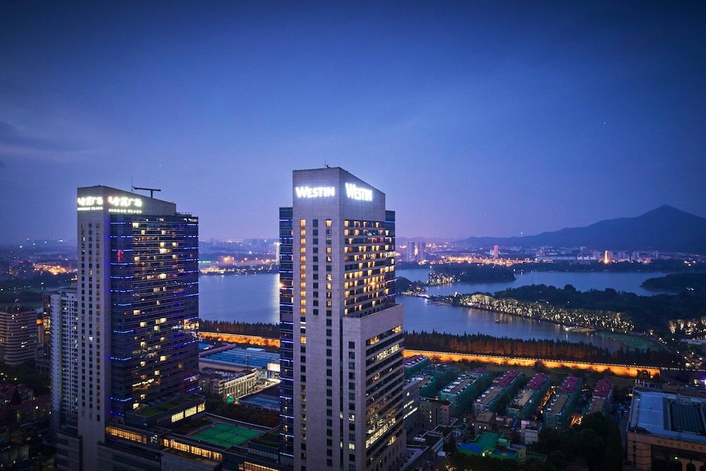Фото The Westin Nanjing Xuanwu Lake