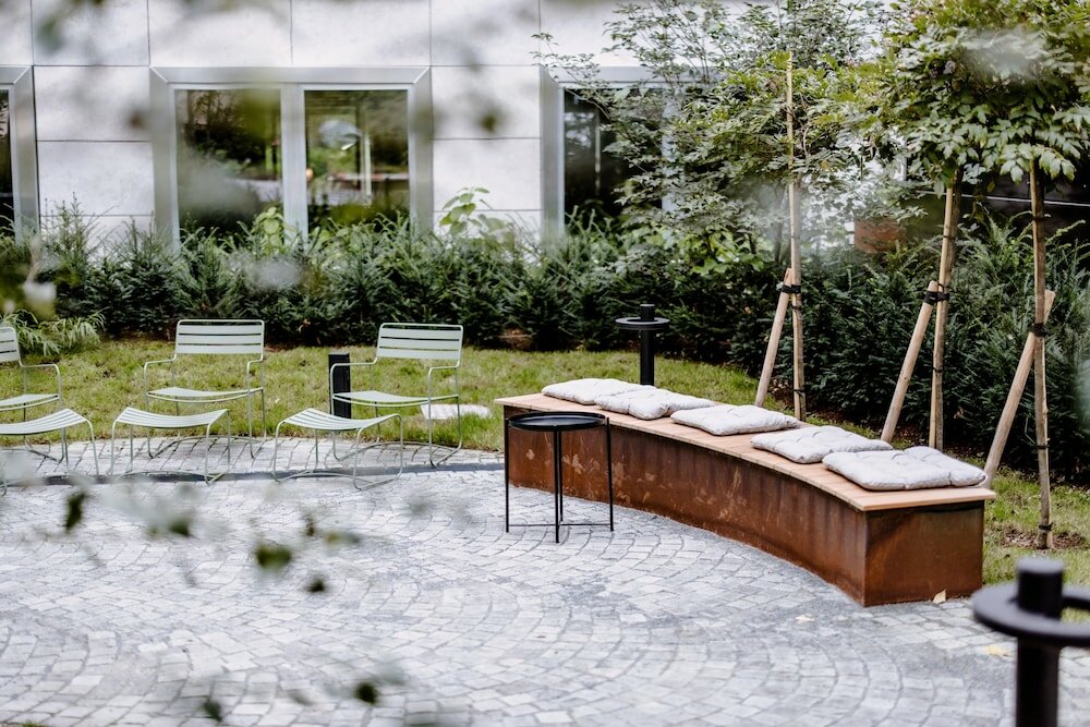 Фото The Flag West M.