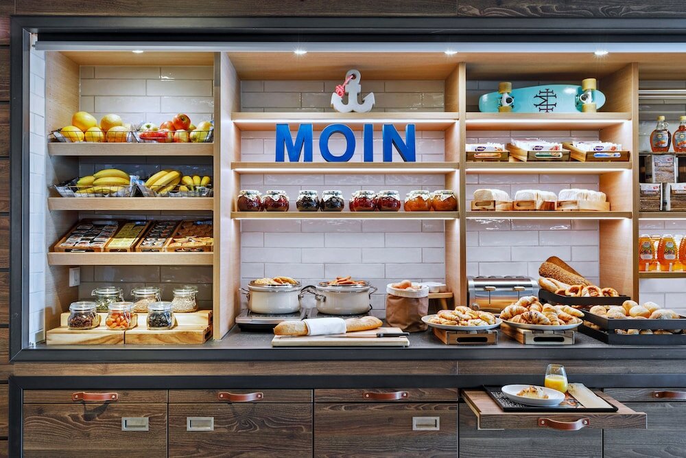 Фото Moxy Hamburg City