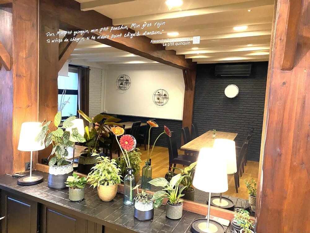 Фото Logis Hotel Restaurant des Acacias Lille Tourcoing