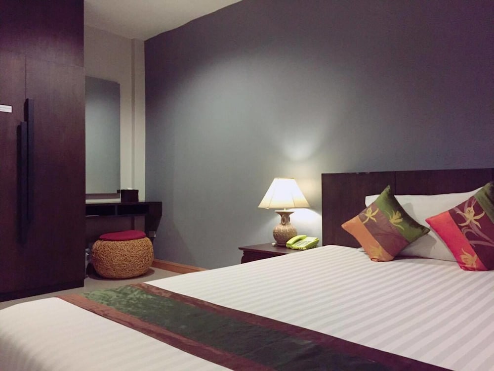 Фото Hua Hin White Sand Hotel