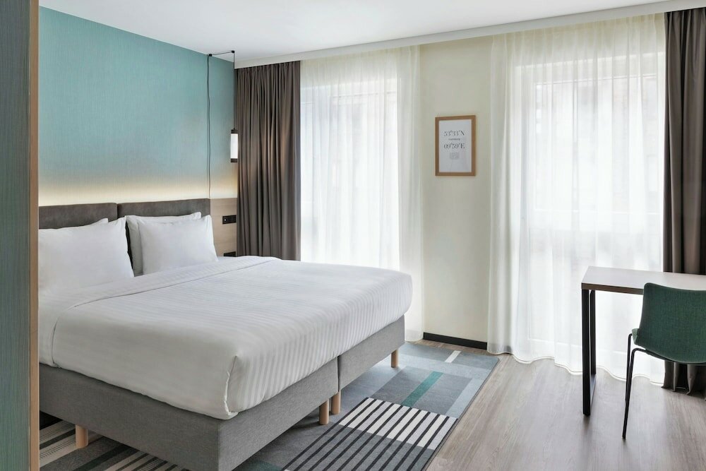 Фото Residence Inn by Marriott Hamburg Altona