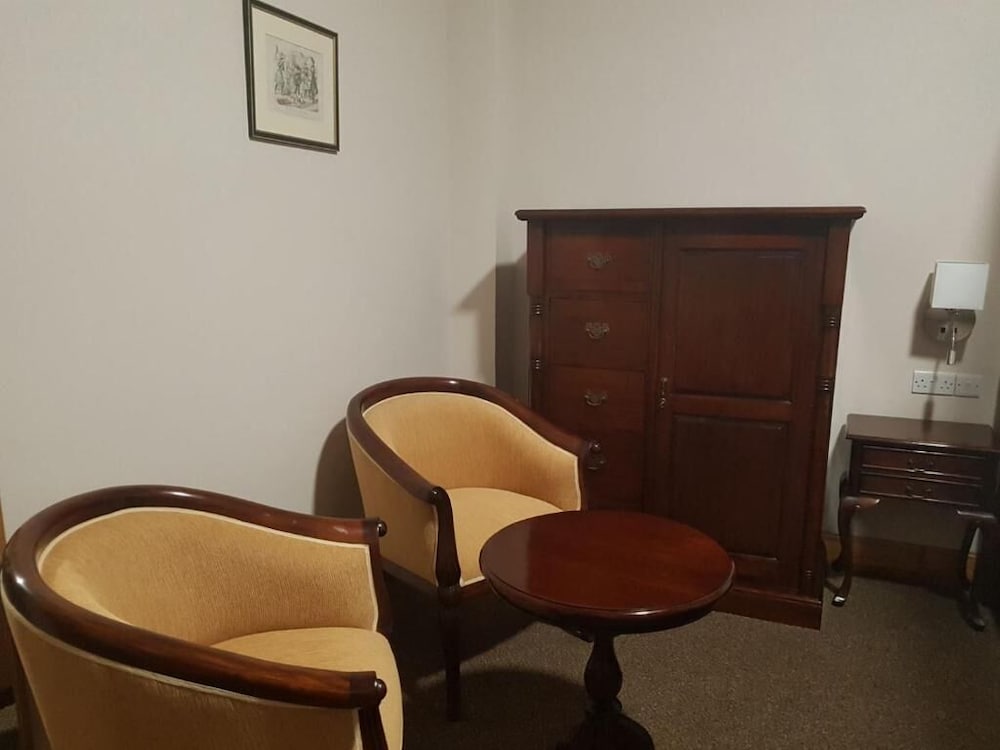 Фото Crosshill House