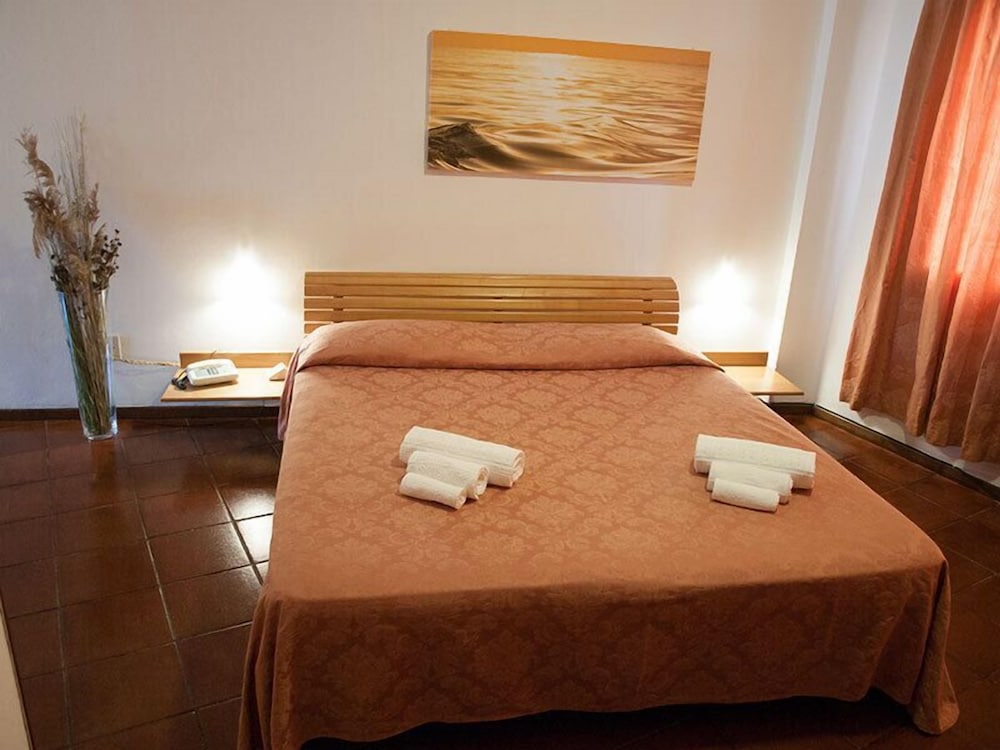 Фото Hotel Garibaldi