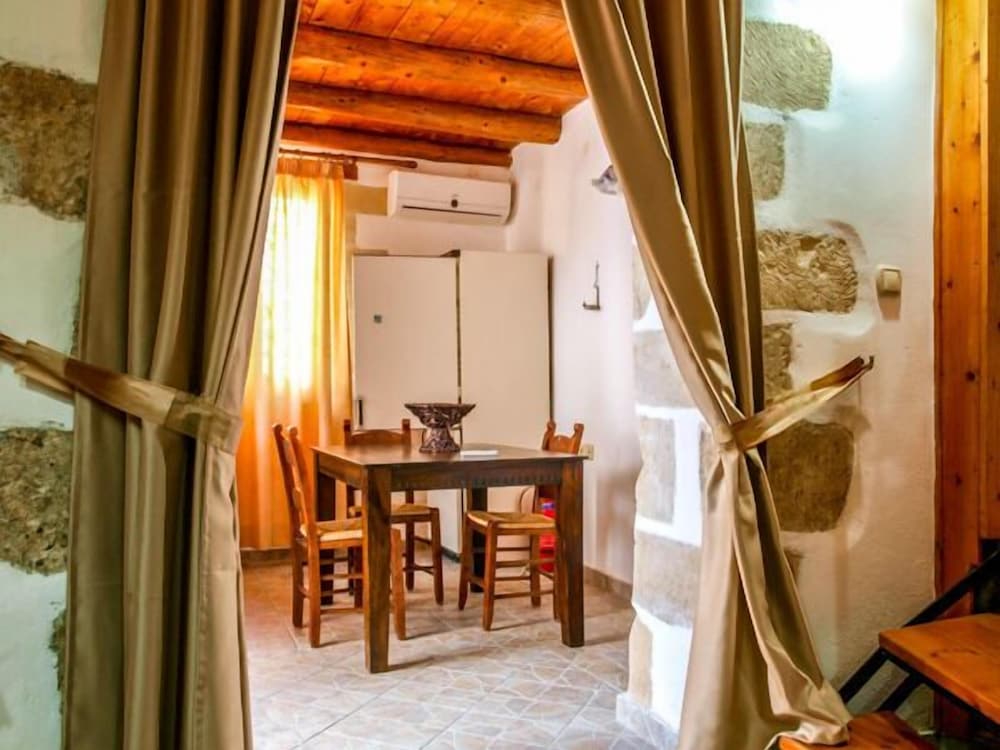 Фото Vafes Traditional Stone Houses