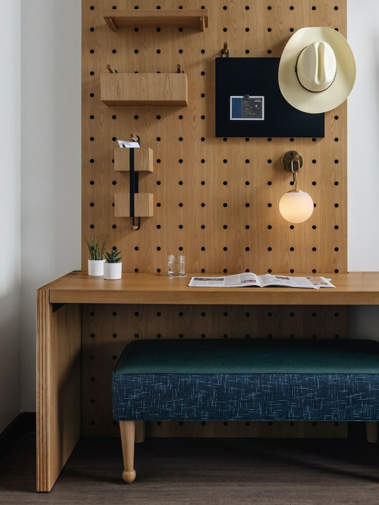 Фото Origin Austin, A Wyndham Hotel