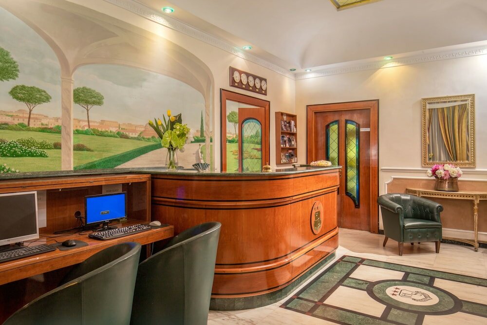 Фото Hotel Sonya