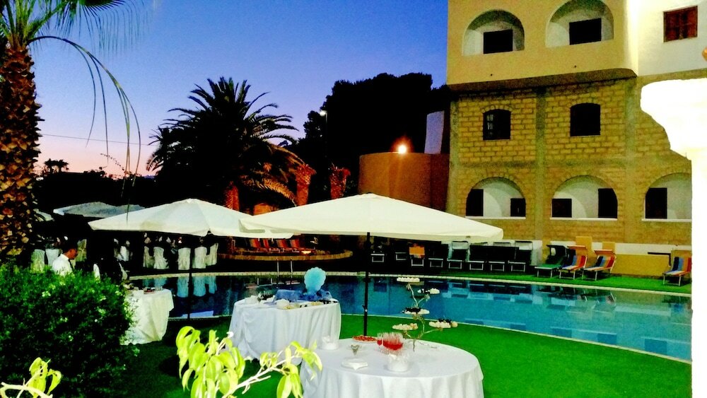 Фото Hotel Akrabello