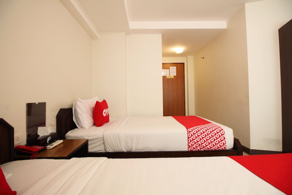 Фото Super OYO 484 Pannee Residence Khaosan SHA Plus