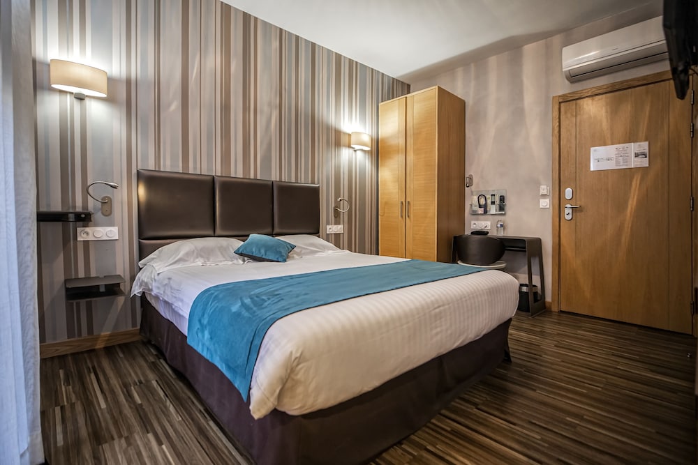 Фото Hôtel d'Orléans