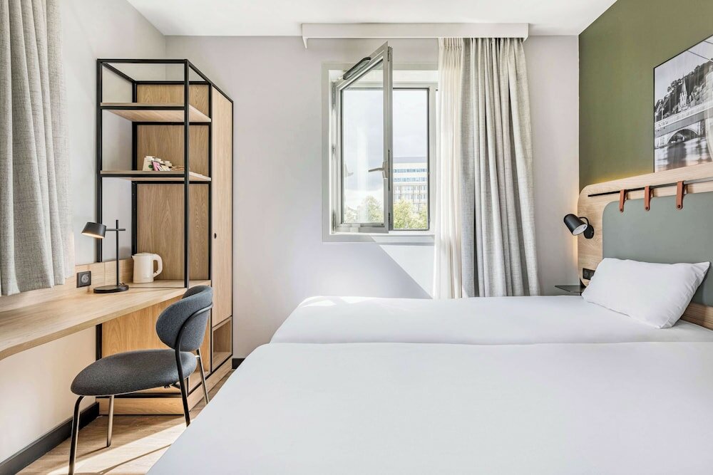 Фото Campanile Lyon Centre - Gare Part Dieu