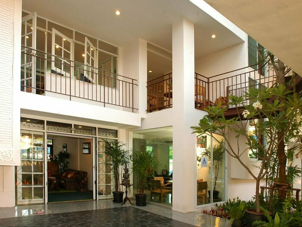 Hotel Bansabai Hostel, Bangkok, photo