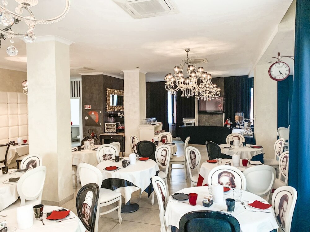 Фото Hotel Le Cinèma