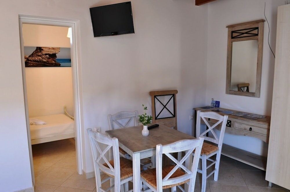 Фото Amorgion Hotel