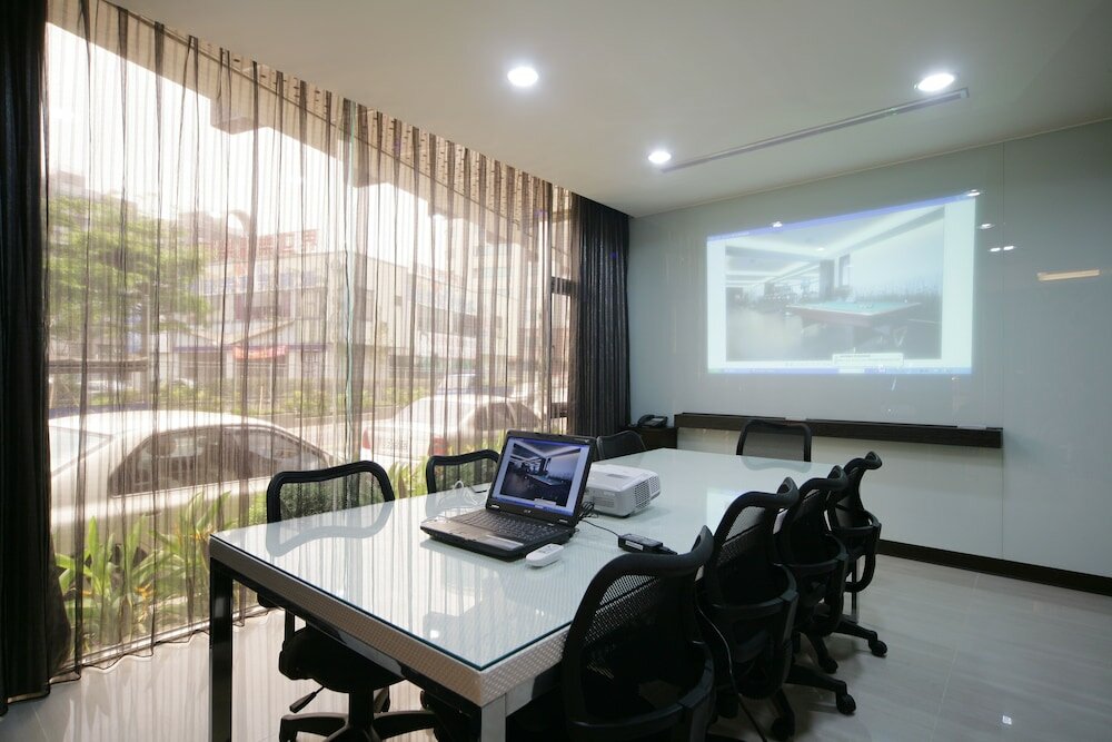 Фото Dubai Villa Motel