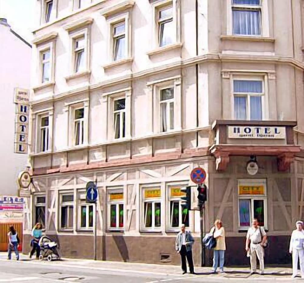 Фото отеля 1