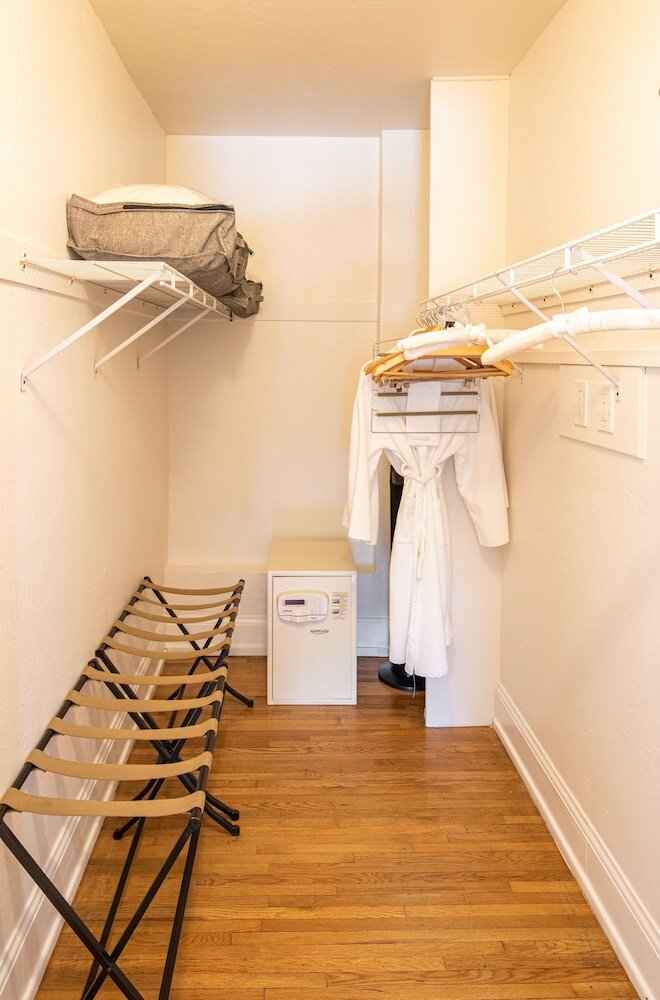 Фото Harbor House Inn